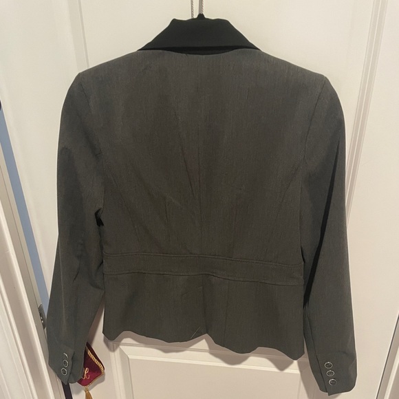 LIMITED EDITION! 7th Avenue Design Studio/ New York & Company, Size 0, blazer! - Picture 2 of 3